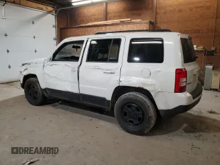 2015 Jeep Patriot Sport with VIN 1C4NJRBB5FD427150, listed as a Copart auction lot 75555184 with 193,810 mi miles and Salvage title. Bid and sale history available at DreamBid. Image 2.