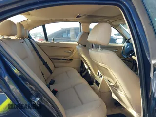 2006 BMW 3 Series 325i with VIN WBAVB13526PT00892, listed as a IAAI auction lot 41652474 with 189,334 mi miles. Bid and sale history available at carsss.com. Image 8.