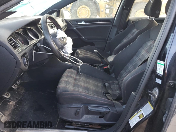 2015 Volkswagen Golf GTI SE with VIN 3VW5T7AU1FM003452, listed as a Copart auction lot 40031444 with 134,728 mi miles and Salvage Title. Bid and sale history available at carsss.com. Image 7.