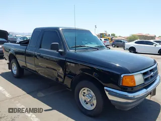 1993 Ford Ranger STX z VIN 1FTCR14A6PPB80601, wystawiony jako IAAI lot #42436006 z przebiegiem 59 656 mil mil oraz . Historia ofert i sprzedaży dostępna na DreamBid. Obrazek 6.