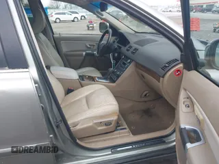 2008 Volvo XC90 I6 with VIN YV4CY982281419454, listed as a IAAI auction lot 41978446 with 257,281 mi miles. Bid and sale history available at carsss.com. Image 5.