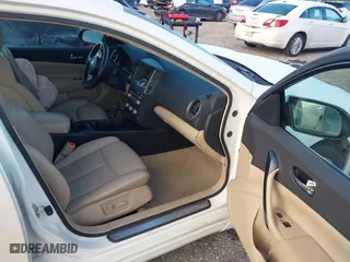 2014 Nissan Maxima 3.5 SV w/Sport Pkg with VIN 1N4AA5AP0EC483561, listed as a IAAI auction lot 42005673 with 81,731 mi miles. Bid and sale history available at carsss.com. Image 5.