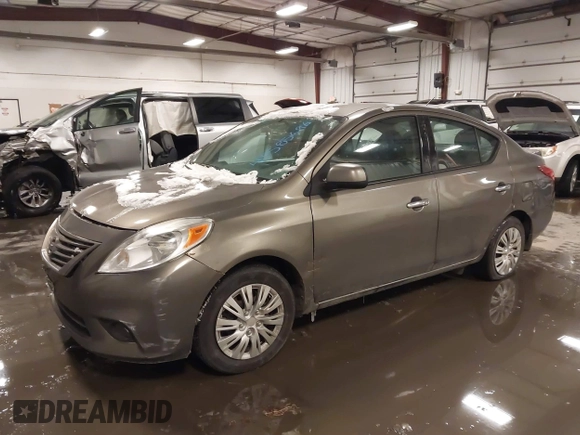 2014 Nissan Versa SV with VIN 3N1CN7AP2EK455471, listed as a IAAI auction lot 41585696 with 167,366 mi miles. Bid and sale history available at carsss.com. Image 2.