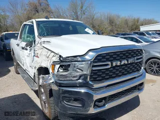 2024 Ram 2500 Big Horn with VIN 3C6UR5DL9RG291347, listed as a IAAI auction lot 41856526 with 33,337 mi miles. Bid and sale history available at carsss.com. Image 1.