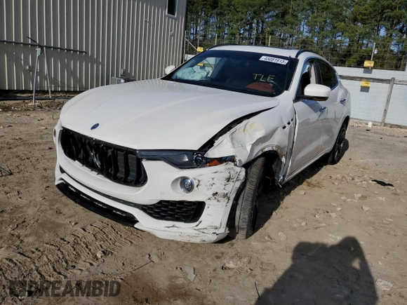 2017 Maserati Levante S with VIN ZN661YUSXHX237310, listed as a Copart auction lot 45081913 with 59,568 mi miles. Bid and sale history available at carsss.com. Image 1.