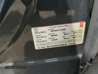 2017 Tesla Model X 90D z VIN 5YJXCDE21HF056145, wystawiony jako Copart lot #55128995 z przebiegiem 86 314 mil mil oraz Szkody całkowita. Historia ofert i sprzedaży dostępna na DreamBid. Obrazek 13.