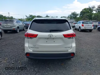 2019 Toyota Highlander SE with VIN 5TDJZRFH1KS567376, listed as a IAAI auction lot 42728105 with 58,970 mi miles and . Bid and sale history available at DreamBid. Image 16.