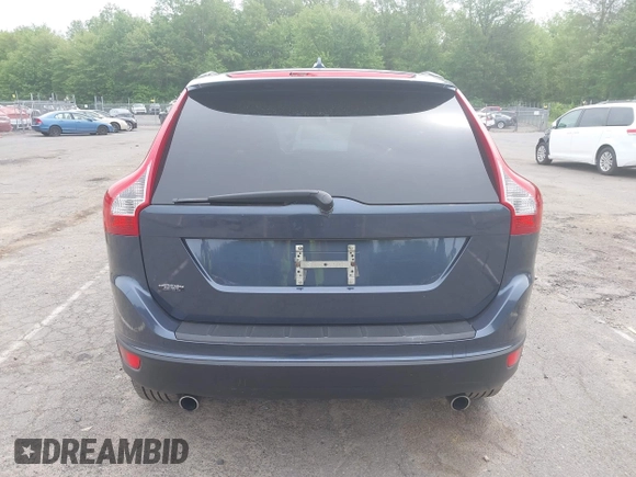 2010 Volvo XC60 3.0T with VIN YV4992DZ4A2027688, listed as a IAAI auction lot 42357112 with 201,222 mi miles and . Bid and sale history available at DreamBid. Image 16.