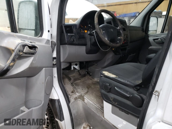 2011 Freightliner Sprinter with VIN WDRPE8CCXB5547450, listed as a Copart auction lot 43731135 with 212,275 mi miles and Clean Title. Bid and sale history available at DreamBid. Image 8.