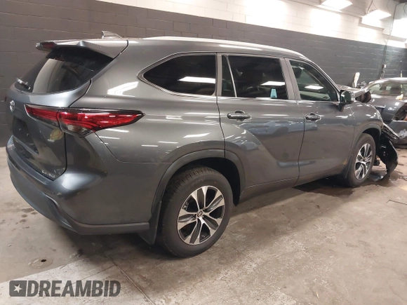 2023 Toyota Highlander L z VIN 5TDKDRBH2PS022528, wystawiony jako IAAI lot #42001557 z przebiegiem 29 527 mil mil oraz . Historia ofert i sprzedaży dostępna na DreamBid. Obrazek 4.