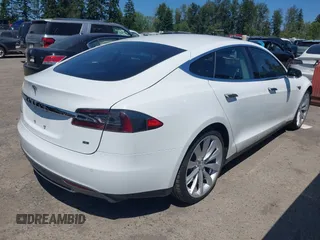 2014 Tesla Model S 60 с VIN 5YJSA1H18EFP29428, выставлен на аукционе IAAI как лот 42690205 с пробегом 54 435 миль миль и . История ставок и продаж доступна на DreamBid. Изображение 4.