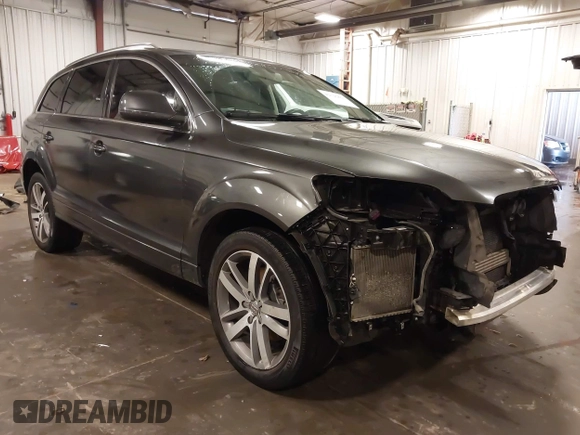 2015 Audi Q7 Premium Plus z VIN WA1LGAFE1FD023297, wystawiony jako IAAI lot #42128488 z przebiegiem 173 407 mil mil oraz . Historia ofert i sprzedaży dostępna na DreamBid. Obrazek 1.
