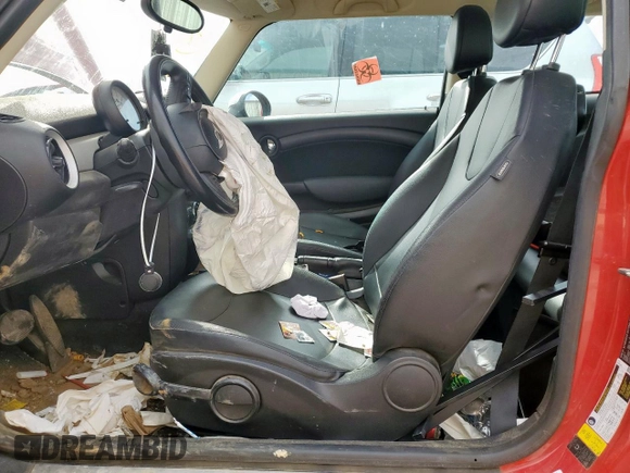 2013 MINI Hardtop with VIN WMWSU3C56DT545546, listed as a Copart auction lot 50413305 with 103,305 mi miles and Salvage Title. Bid and sale history available at DreamBid. Image 7.