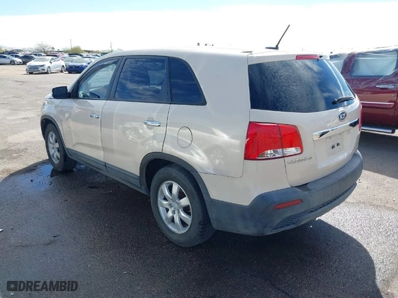 2012 Kia Sorento LX with VIN 5XYKT3A14CG215436, listed as a IAAI auction lot 41597613 with 252,430 mi miles. Bid and sale history available at carsss.com. Image 3.