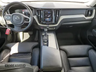 2021 Volvo XC60 Inscription z VIN YV4102RL1M1685670, wystawiony jako Copart lot #50512565 z przebiegiem 24 026 mil mil oraz Szkoda całkowita • Salvage title. Historia ofert i sprzedaży dostępna na DreamBid. Obrazek 8.