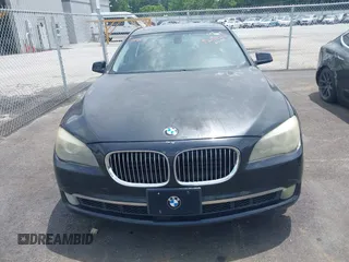 2010 BMW 7 Series 750Li xDrive с VIN WBAKC8C55ACY68983, выставлен на аукционе IAAI как лот 42501264 с пробегом 204 955 миль миль и . История ставок и продаж доступна на DreamBid. Изображение 6.