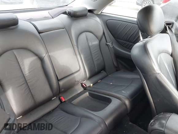 2008 Mercedes-Benz CLK 350 with VIN WDBTJ56H28F245782, listed as a IAAI auction lot 41512400 with 137,157 mi miles and . Bid and sale history available at carsss.com. Image 8.