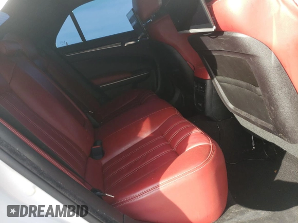 2020 Chrysler 300 S z VIN 2C3CCABG9LH189580, wystawiony jako Copart lot #49543645 z przebiegiem 76 980 mil mil oraz Szkoda całkowita • Salvage title. Historia ofert i sprzedaży dostępna na DreamBid. Obrazek 10.
