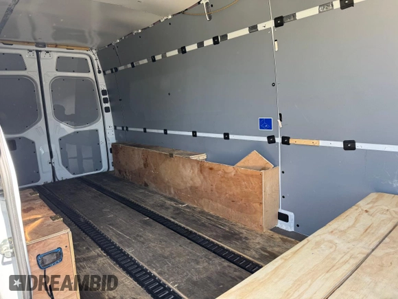 2022 Mercedes-Benz Sprinter with VIN W1Y4DDHY1NT082992, listed as a Copart auction lot 56609435 with 269,366 mi miles and Clean Title. Bid and sale history available at DreamBid. Image 6.