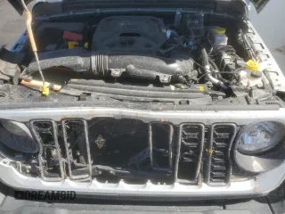 2024 Jeep Wrangler Sport S z VIN 1C4PJXDN2RW273882, wystawiony jako Copart lot #63977305 z przebiegiem 31 610 mil mil oraz Czysty tytuł • Clean title. Historia ofert i sprzedaży dostępna na DreamBid. Obrazek 11.