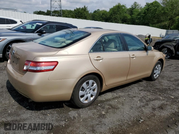 2010 Toyota Camry z VIN 4T1BF3EK7AU541572, wystawiony jako Copart lot #60035335 z przebiegiem 171 041 mil mil oraz Szkoda całkowita • Salvage title. Historia ofert i sprzedaży dostępna na DreamBid. Obrazek 3.