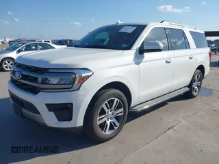 2023 Ford Expedition Max XLT z VIN 1FMJK1H82PEA62734, wystawiony jako IAAI lot #42075156 z przebiegiem 23 926 mil mil oraz . Historia ofert i sprzedaży dostępna na DreamBid. Obrazek 19.