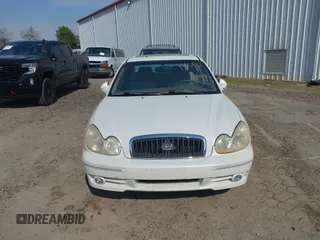 2005 Hyundai Sonata GLS with VIN KMHWF35H95A200283, listed as a IAAI auction lot 41911910 with 160,607 mi miles. Bid and sale history available at carsss.com. Image 12.