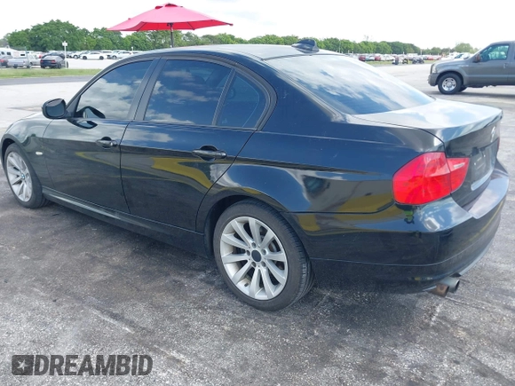 2011 BMW 3 Series 328i xDrive with VIN WBAPK5C5XBA653877, listed as a IAAI auction lot 42373090 with 105,183 mi miles and . Bid and sale history available at DreamBid. Image 3.