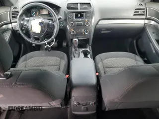 2019 Ford Explorer XLT z VIN 1FM5K8D8XKGA08921, wystawiony jako Copart lot #61784075 z przebiegiem 113 954 mil mil oraz Szkoda całkowita • Salvage title. Historia ofert i sprzedaży dostępna na DreamBid. Obrazek 8.
