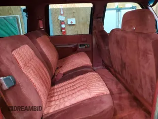 1994 Chevrolet Suburban with VIN 1GNFK16K5RJ382205, listed as a Copart auction lot 77995064 with 294,600 mi miles and Clean Title. Bid and sale history available at carsss.com. Image 11.