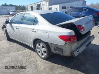 2005 Lexus ES 330 with VIN JTHBA30G555100804, listed as a IAAI auction lot 41595677 with 259,404 mi miles. Bid and sale history available at carsss.com. Image 3.