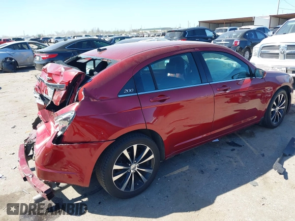 2014 Chrysler 200 Touring z VIN 1C3CCBBG4EN187283, wystawiony jako IAAI lot #41735592 z przebiegiem 141 289 mil mil oraz . Historia ofert i sprzedaży dostępna na DreamBid. Obrazek 4.