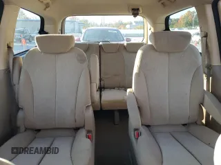 2010 Kia Sedona LX with VIN KNDMG4C36A6345249, listed as a Copart auction lot 77426774 with 145,361 mi miles and Salvage Title. Bid and sale history available at carsss.com. Image 10.