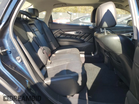 2018 Infiniti Q70 Luxe with VIN JN1BY1PR6JM370328, listed as a Copart auction lot 77170614 with 118,732 mi miles and Salvage title. Bid and sale history available at DreamBid. Image 10.