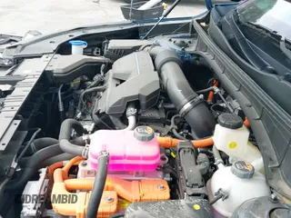 2025 Kia Sorento SX Prestige with VIN KNDRKDJG0S5326195, listed as a IAAI auction lot 42029573 with 4,296 mi miles and . Bid and sale history available at DreamBid. Image 24.