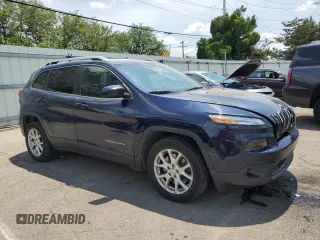 2016 Jeep Cherokee Latitude z VIN 1C4PJLCB9GW136970, wystawiony jako Copart lot #62094035 z przebiegiem 158 020 mil mil oraz Szkoda całkowita • Salvage title. Historia ofert i sprzedaży dostępna na DreamBid. Obrazek 4.