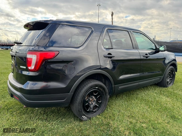 2019 Ford Police Interceptor Utility with VIN 1FM5K8AT2KGA30680, listed as a Copart auction lot 80170734 with 102,562 mi miles and Clean Title. Bid and sale history available at carsss.com. Image 3.