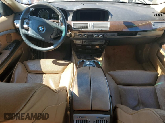 2008 BMW 7 Series 750Li z VIN WBAHN83598DT84968, wystawiony jako Copart lot #55589795 z przebiegiem 211 243 mil mil oraz Szkoda całkowita • Salvage title. Historia ofert i sprzedaży dostępna na DreamBid. Obrazek 8.