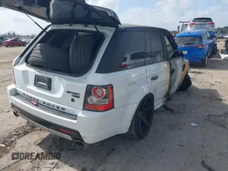 2011 Land Rover Range Rover Sport HSE z VIN SALSF2D40BA260128, wystawiony jako IAAI lot #41520917 z przebiegiem Nie podano mil oraz . Historia ofert i sprzedaży dostępna na DreamBid. Obrazek 4.
