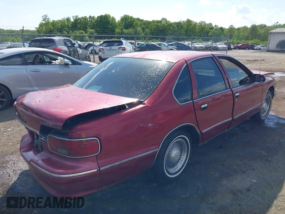 1996 Chevrolet Caprice 1SA Special Value z VIN 1G1BL52P2TR170330, wystawiony jako IAAI lot #42179740 z przebiegiem 169 555 mil mil oraz . Historia ofert i sprzedaży dostępna na DreamBid. Obrazek 4.