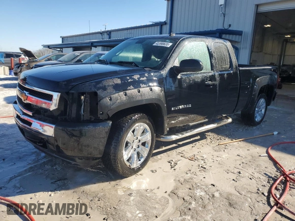 2010 Chevrolet Silverado 1500 LS with VIN 1GCSKREA0AZ215576, listed as a Copart auction lot 43998635 with 161,094 mi miles and Clean Title. Bid and sale history available at DreamBid. Image 1.