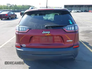 2019 Jeep Cherokee Latitude with VIN 1C4PJLCB4KD358305, listed as a IAAI auction lot 41990957 with 121,024 mi miles. Bid and sale history available at carsss.com. Image 17.