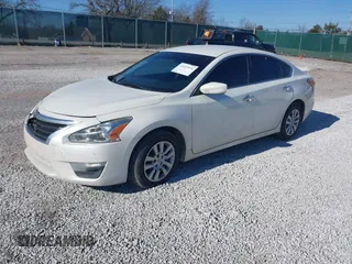2014 Nissan Altima 2.5 with VIN 1N4AL3AP5EC418865, listed as a IAAI auction lot 41693976 with 117,934 mi miles. Bid and sale history available at carsss.com. Image 2.