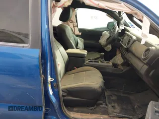 2018 Toyota Tacoma SR with VIN 3TMCZ5AN1JM124111, listed as a IAAI auction lot 41741973 with 90,175 mi miles. Bid and sale history available at carsss.com. Image 5.