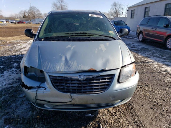 2003 Chrysler Voyager with VIN 1C4GJ25B73B156949, listed as a Copart auction lot 42314095 with 260,667 mi miles and Salvage Title. Bid and sale history available at carsss.com. Image 5.