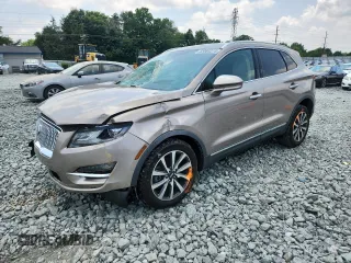 2019 Lincoln MKC Reserve with VIN 5LMCJ3C95KUL38505, listed as a Copart auction lot 63564315 with 71,232 mi miles and Salvage title. Bid and sale history available at DreamBid. Image 1.