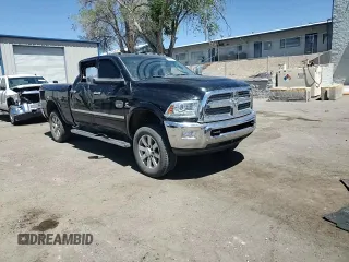 2017 Ram 2500 Longhorn z VIN 3C6UR5GL4HG539532, wystawiony jako Copart lot #54075865 z przebiegiem 88 878 mil mil oraz Szkoda całkowita • Salvage title. Historia ofert i sprzedaży dostępna na DreamBid. Obrazek 13.