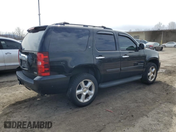 2008 Chevrolet Tahoe 3LT z VIN 1GNFK13018R206030, wystawiony jako Copart lot #50588455 z przebiegiem 124 088 mil mil oraz Czysty tytuł • Clean title. Historia ofert i sprzedaży dostępna na DreamBid. Obrazek 3.