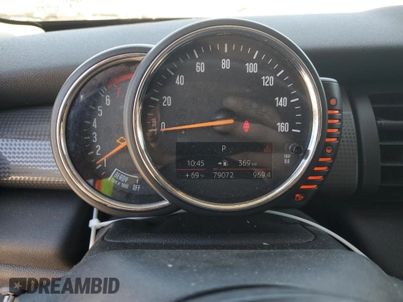2015 MINI Hardtop with VIN WMWXM5C5XFT942679, listed as a Copart auction lot 49799655 with 79,072 mi miles and Salvage Title. Bid and sale history available at DreamBid. Image 9.