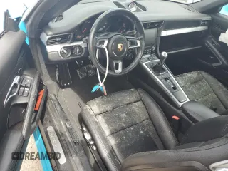2017 Porsche 911 4S with VIN WP0BB2A98HS136078, listed as a Copart auction lot 75467624 with Not Provided miles and Non Repairable. Bid and sale history available at carsss.com. Image 8.